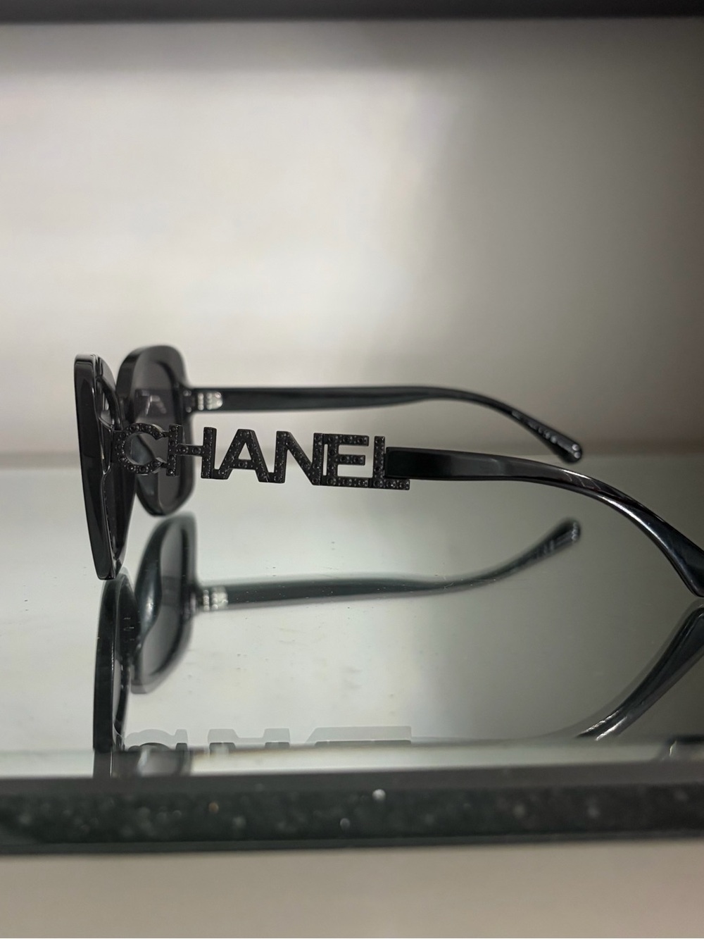 CHANEL CH5422B POLARIZED CRYSTAL CC LOGO CAT EYE SUNGLASSES BLACK COMPLETE SET